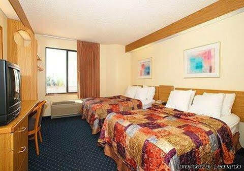 Econo Denver International Airport Lodge